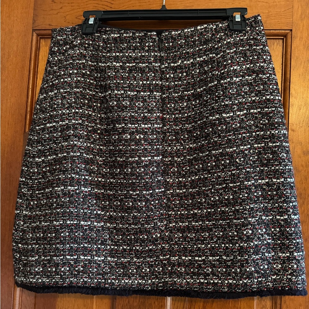 LOFT Black and White Textured A-Line Skirt - Picture 2 of 5